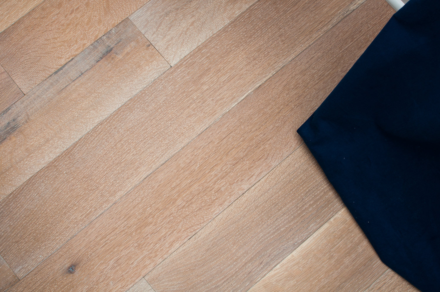 White Oak Select & Better Rift & Quartered Antique White